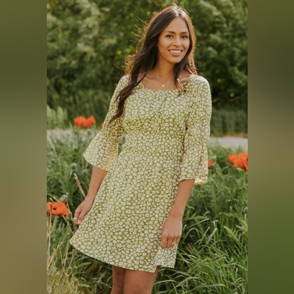 NWT Small Roolee Holding on Detail Green Floral Dress